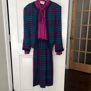 Vintage  Pink and Green Midi Houndstooth Dress set with matching blazer sz 10